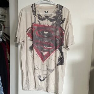 DC Comics Superman Graphic Tee - Beige and Red